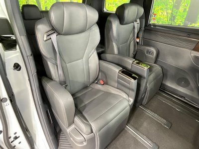2025 TOYOTA ALPHARD photo 9