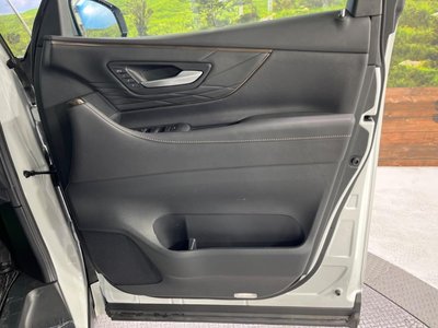 2024 Toyota ALPHARD — миниатюра 29