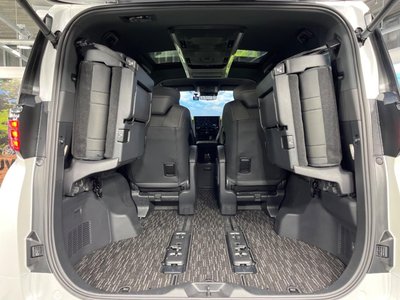 2024 Toyota ALPHARD — миниатюра 11