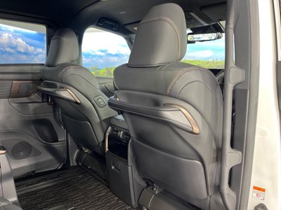 2024 Toyota ALPHARD — миниатюра 33