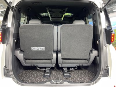 2024 Toyota ALPHARD — миниатюра 28