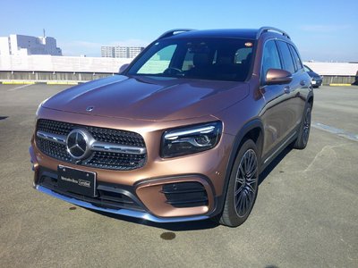 MERCEDES-BENZ GLB
