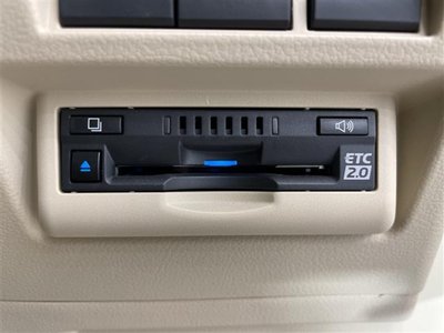 TOYOTA LAND CRUISER 300 - 10