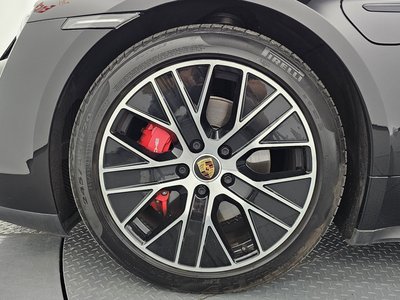 2022 Porsche TAYCAN photo 6