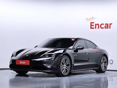 2022 Porsche TAYCAN photo 1