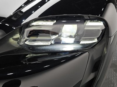 2022 Porsche TAYCAN photo 9