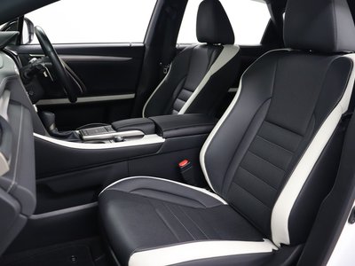 صورة مصغرة 17 لـ 2021 Lexus RX