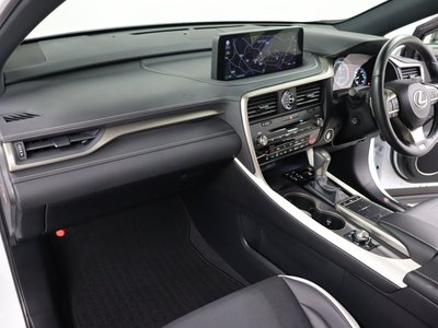صورة مصغرة 12 لـ 2021 Lexus RX