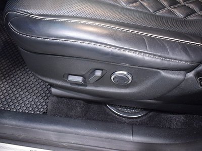 صورة 4 لـ 2022 Genesis GV80