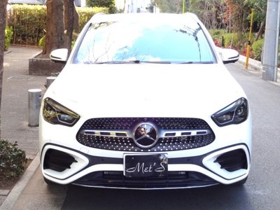 MERCEDES-BENZ GLA - 2