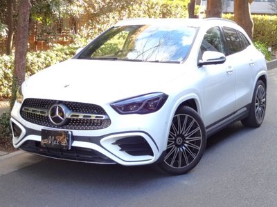 MERCEDES-BENZ GLA - 1