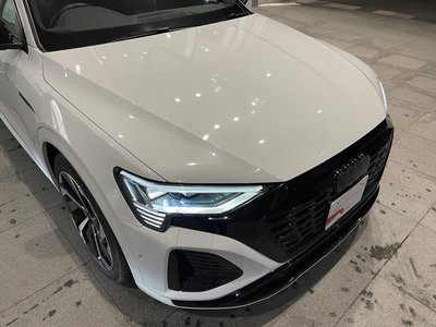 AUDI Q8 - 6