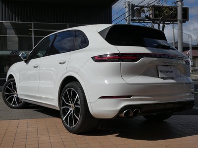 PORSCHE CAYENNE - 2