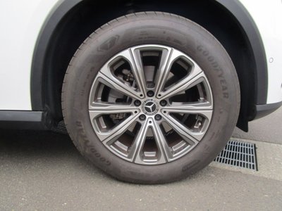 MERCEDES-BENZ GLC - 9