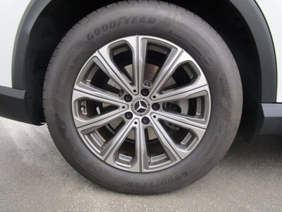 MERCEDES-BENZ GLC - 8