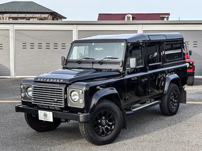LAND ROVER DEFENDER - 2