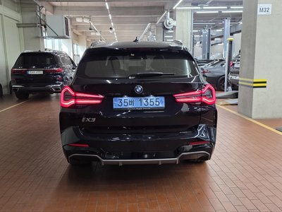 BMW IX3 - 3