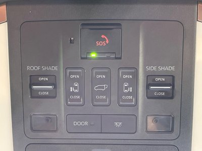TOYOTA VELLFIRE - 8