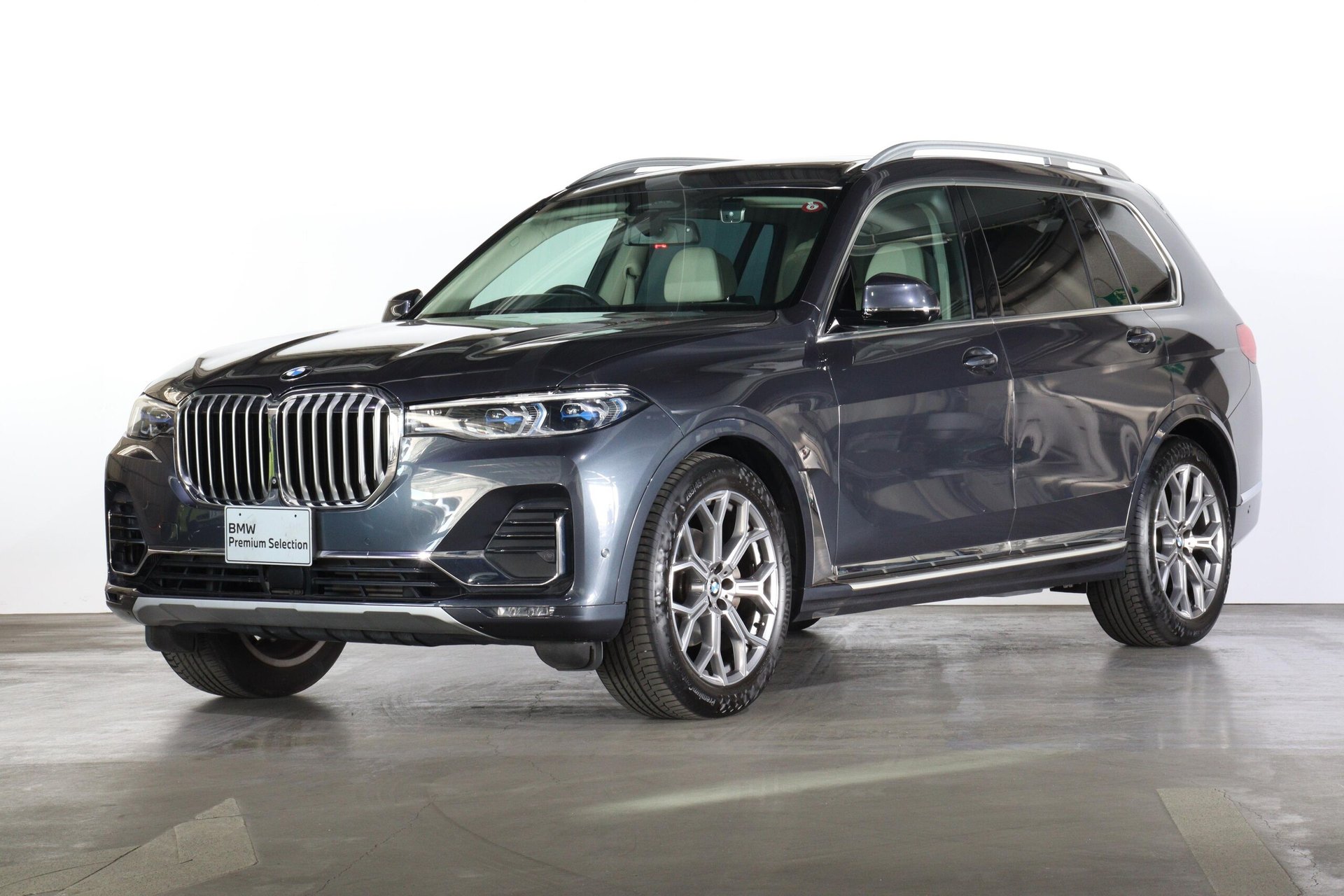 BMW X7 - View 1