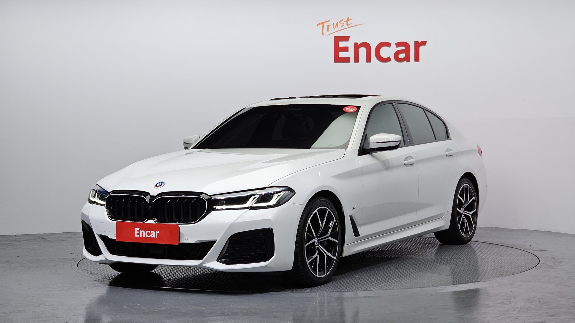 BMW 5 SERIES - View 1