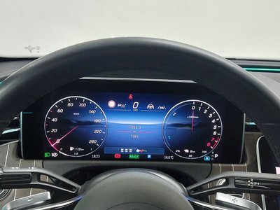 MERCEDES-BENZ E-CLASS - 8