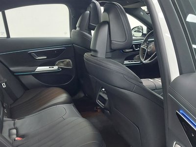 MERCEDES-BENZ E-CLASS - 10