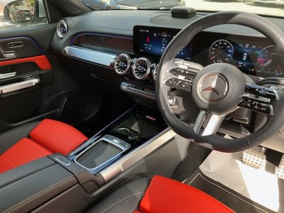 MERCEDES-BENZ GLB - 8