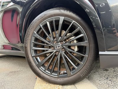 صورة مصغرة 14 لـ 2023 Lexus RX