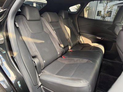 صورة مصغرة 55 لـ 2023 Lexus RX