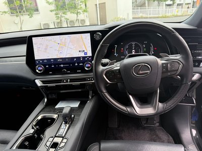 صورة مصغرة 34 لـ 2023 Lexus RX
