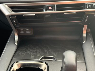 صورة مصغرة 41 لـ 2023 Lexus RX