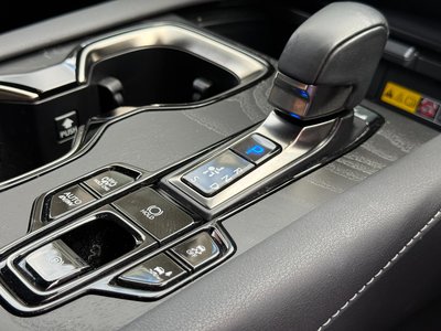 صورة مصغرة 45 لـ 2023 Lexus RX