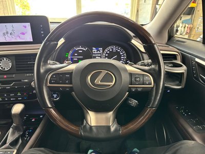 LEXUS RX - 8