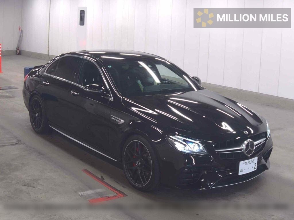 MERCEDES-BENZ E-CLASS AMG - View 1