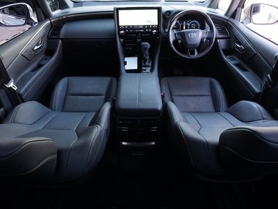 2024 Toyota ALPHARD — миниатюра 31