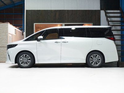 2024 Toyota ALPHARD — миниатюра 16