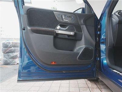 صورة مصغرة 63 لـ 2025 Mercedes-BENZ GLB AMG