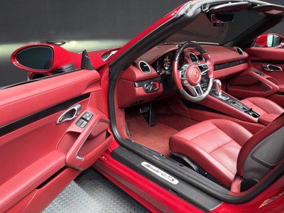 2022 Porsche 718 — миниатюра 13