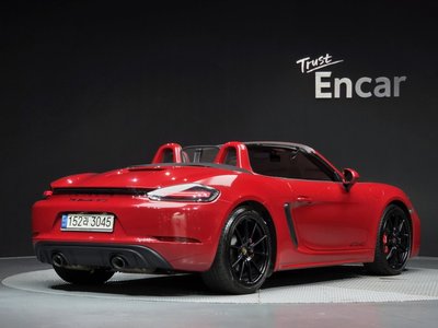 صورة 4 لـ 2022 Porsche 718
