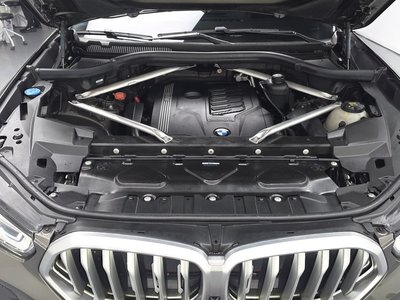 2021 BMW X6 照片 8