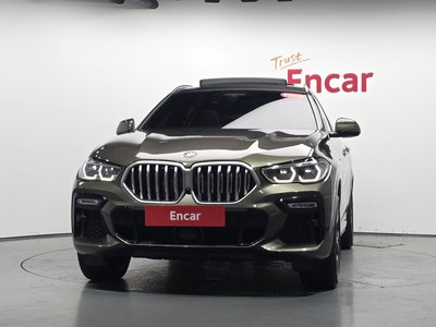 2021 BMW X6 照片 2