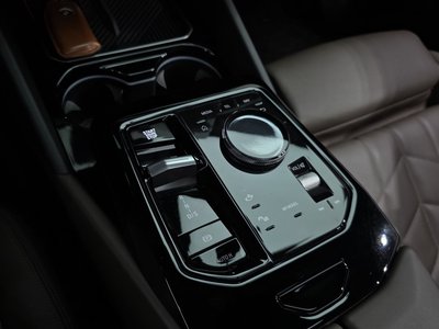 صورة 9 لـ 2023 BMW 5 SERIES