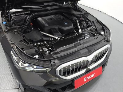 صورة 7 لـ 2023 BMW 5 SERIES