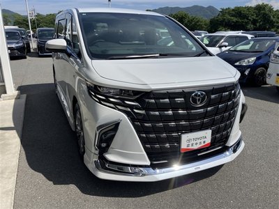 2025 Toyota ALPHARD — фото 3