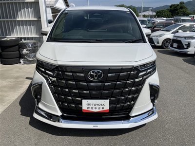2025 Toyota ALPHARD — фото 2