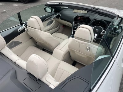 BMW 8 SERIES CABRIOLET 2019 thumbnail 33