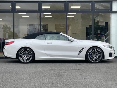 BMW 8 SERIES CABRIOLET 2019 thumbnail 14