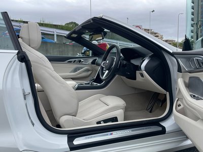 BMW 8 SERIES CABRIOLET 2019 thumbnail 34