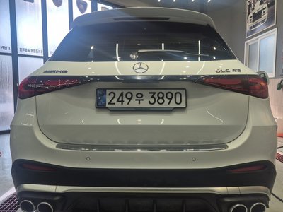 MERCEDES-BENZ GLC - 3