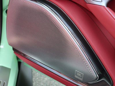 2025 Ferrari ROMA SPIDER thumbnail 31
